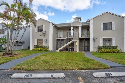 Снять в аренду кондоминиум в Хомстед, Флорида 3 спальни, 111.02м2, № 2002610 - фото 2