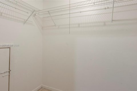 Снять в аренду кондоминиум в Хомстед, Флорида 3 спальни, 111.02м2, № 2002610 - фото 13