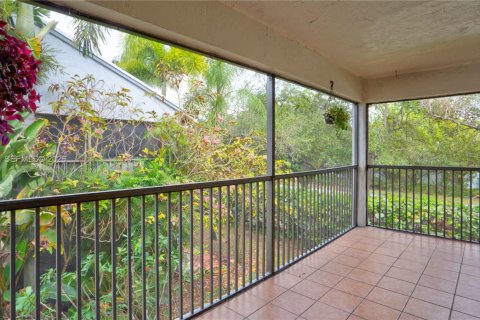 Снять в аренду кондоминиум в Хомстед, Флорида 3 спальни, 111.02м2, № 2002610 - фото 3