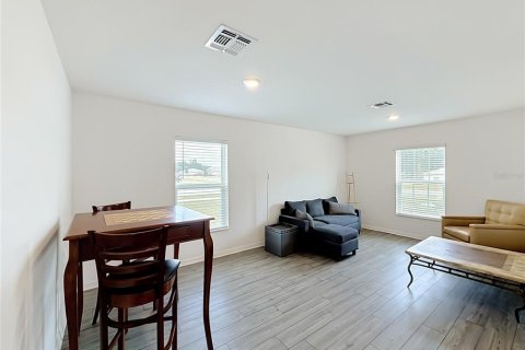 Villa ou maison à vendre à Astatula, Floride: 4 chambres, 171.31 m2 № 2411609 - photo 16