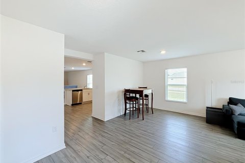Villa ou maison à vendre à Astatula, Floride: 4 chambres, 171.31 m2 № 2411609 - photo 15