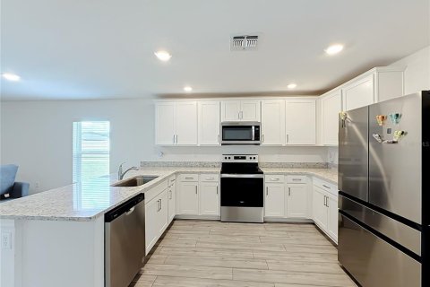 Villa ou maison à vendre à Astatula, Floride: 4 chambres, 171.31 m2 № 2411609 - photo 19