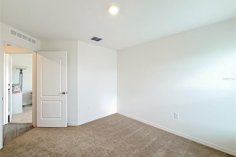 Villa ou maison à vendre à Astatula, Floride: 4 chambres, 171.31 m2 № 2411609 - photo 28
