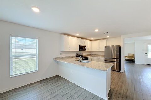 Villa ou maison à vendre à Astatula, Floride: 4 chambres, 171.31 m2 № 2411609 - photo 21