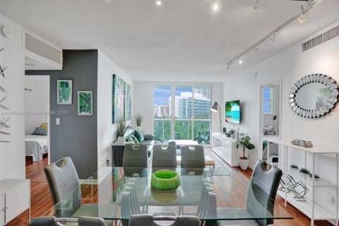 Купить кондоминиум в Холливуд, Флорида 2 спальни, 109.25м2, № 1943429 - фото 4