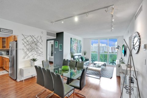 Купить кондоминиум в Холливуд, Флорида 2 спальни, 109.25м2, № 1943429 - фото 5