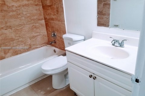 Touwnhouse à louer à Miramar, Floride: 3 chambres № 2066588 - photo 3