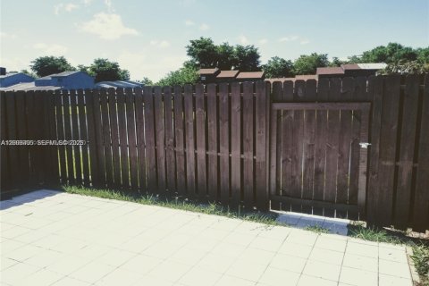 Touwnhouse à louer à Miramar, Floride: 3 chambres № 2066588 - photo 9