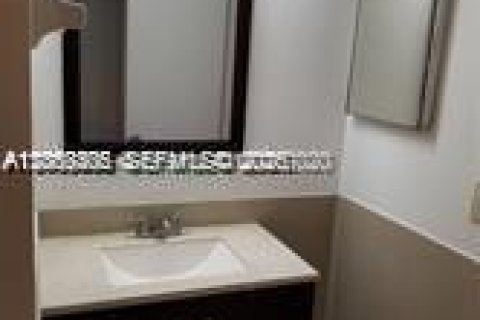 Touwnhouse à louer à Miramar, Floride: 3 chambres № 2066588 - photo 10