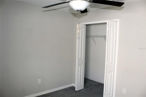 House in Wimauma, Florida 4 bedrooms, 171.03 sq.m. № 1510385 - photo 11