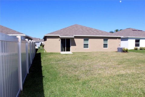 House in Wimauma, Florida 4 bedrooms, 171.03 sq.m. № 1510385 - photo 22