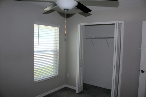 House in Wimauma, Florida 4 bedrooms, 171.03 sq.m. № 1510385 - photo 8