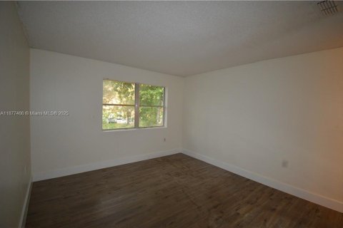 Copropriété à louer à Miramar, Floride: 2 chambres, 92.9 m2 № 1924363 - photo 9