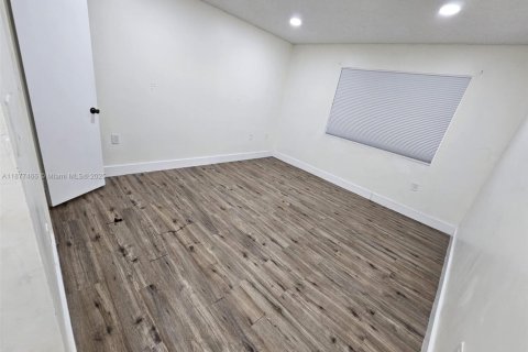 Copropriété à louer à Miramar, Floride: 2 chambres, 92.9 m2 № 1924363 - photo 5