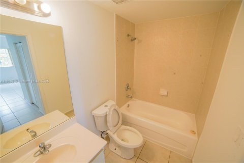 Copropriété à vendre à Doral, Floride: 2 chambres, 84.54 m2 № 1794658 - photo 11