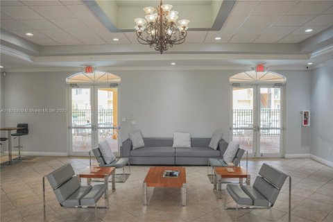 Copropriété à vendre à Doral, Floride: 2 chambres, 84.54 m2 № 1794658 - photo 6