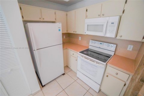 Copropriété à vendre à Doral, Floride: 2 chambres, 84.54 m2 № 1794658 - photo 27