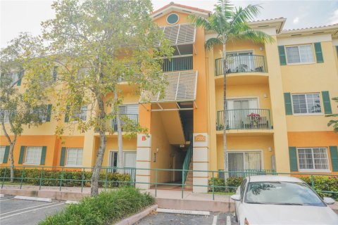 Copropriété à vendre à Doral, Floride: 2 chambres, 84.54 m2 № 1794658 - photo 2