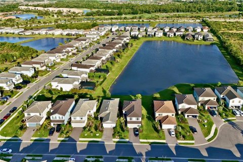 Villa ou maison à vendre à Lakewood Ranch, Floride: 4 chambres, 205.13 m2 № 2437987 - photo 20