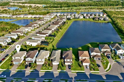 Villa ou maison à vendre à Lakewood Ranch, Floride: 4 chambres, 205.13 m2 № 2437987 - photo 21
