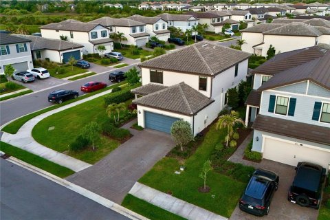 Villa ou maison à vendre à Lakewood Ranch, Floride: 4 chambres, 205.13 m2 № 2437987 - photo 6