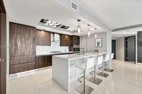 Condominio en alquiler en Fort Lauderdale, Florida, 3 dormitorios, 209.12 m2 № 2060832 - foto 9