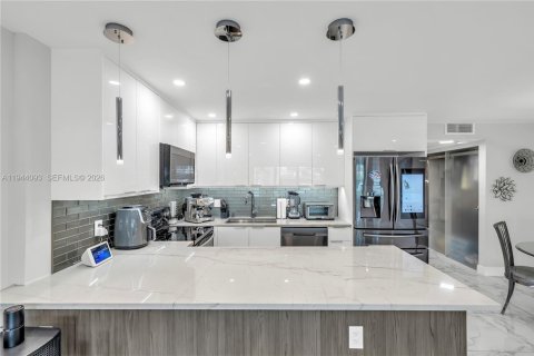 Condominio en Deerfield Beach, Florida, 1 dormitorio  № 2001729