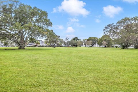 Condominio en venta en Deerfield Beach, Florida, 1 dormitorio, 66.8 m2 № 2001729 - foto 30