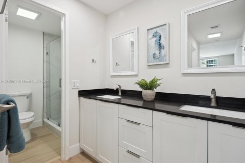 Copropriété à louer à Hollywood, Floride: 2 chambres, 102.19 m2 № 1959918 - photo 8