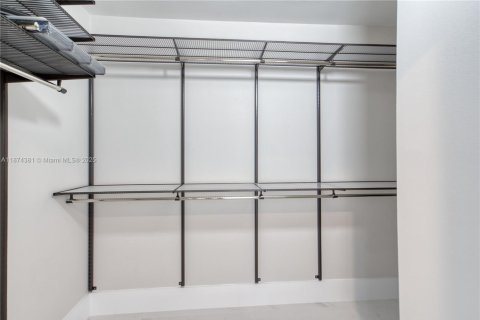 Condominio en venta en Miami, Florida, 3 dormitorios, 153.75 m2 № 1980145 - foto 9