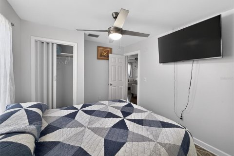 Villa ou maison à louer à Tampa, Floride: 2 chambres, 93.65 m2 № 2213517 - photo 21