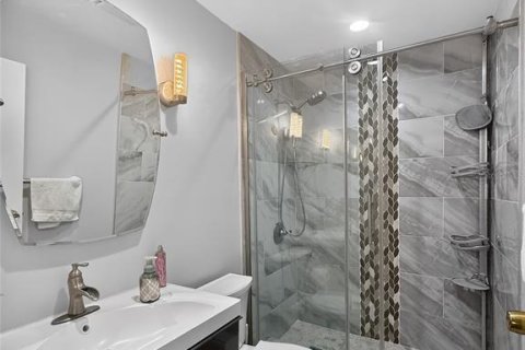 Villa ou maison à louer à Tampa, Floride: 2 chambres, 93.65 m2 № 2213517 - photo 19