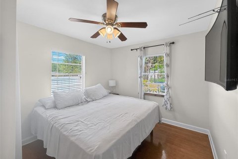 Villa ou maison à louer à Tampa, Floride: 2 chambres, 93.65 m2 № 2213517 - photo 18