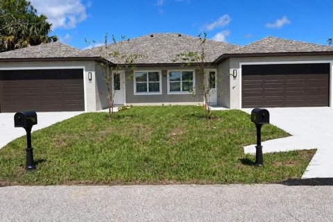 Apartment in Palm Coast, Florida 4 bedrooms, 130.06 sq.m. № 2379369