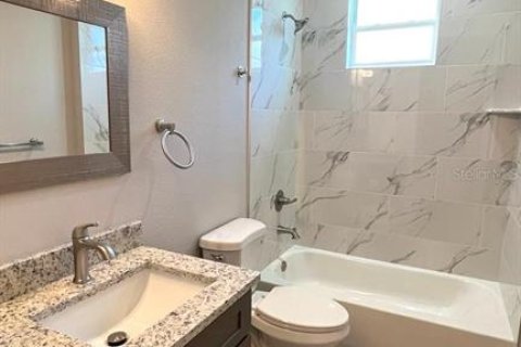 Apartment in Palm Coast, Florida 4 bedrooms, 130.06 sq.m. № 2379369 - photo 7