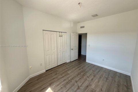 Touwnhouse à louer à Pompano Beach, Floride: 3 chambres, 142.88 m2 № 1945478 - photo 15