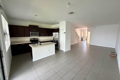 Touwnhouse à louer à Pompano Beach, Floride: 3 chambres, 142.88 m2 № 1945478 - photo 5