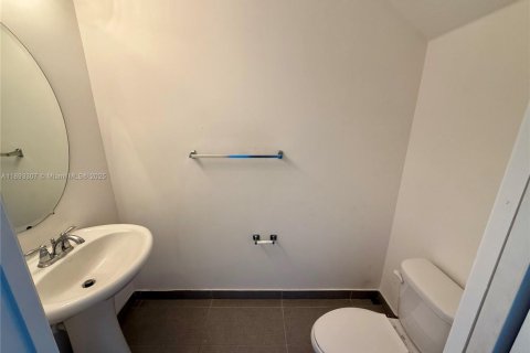 Touwnhouse à louer à Pompano Beach, Floride: 3 chambres, 142.88 m2 № 1945478 - photo 8