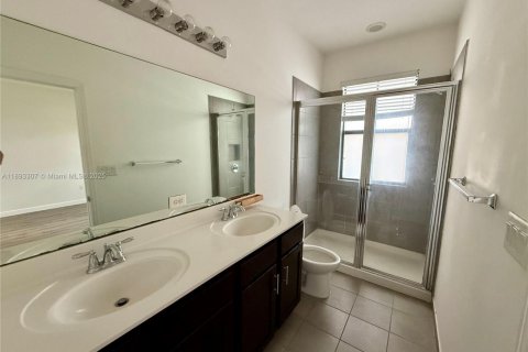 Touwnhouse à louer à Pompano Beach, Floride: 3 chambres, 142.88 m2 № 1945478 - photo 13