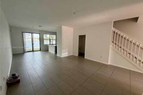 Touwnhouse à louer à Pompano Beach, Floride: 3 chambres, 142.88 m2 № 1945478 - photo 4