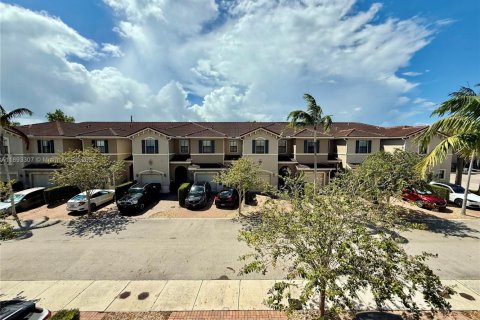 Touwnhouse à louer à Pompano Beach, Floride: 3 chambres, 142.88 m2 № 1945478 - photo 16
