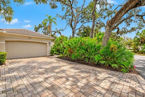 Villa ou maison à vendre à Sarasota, Floride: 3 chambres, 172.43 m2 № 2434528 - photo 2