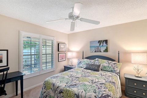 Villa ou maison à vendre à Sarasota, Floride: 3 chambres, 172.43 m2 № 2434528 - photo 18