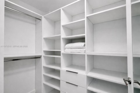 Купить кондоминиум в Майами, Флорида 2 спальни, 84.73м2, № 2036378 - фото 14