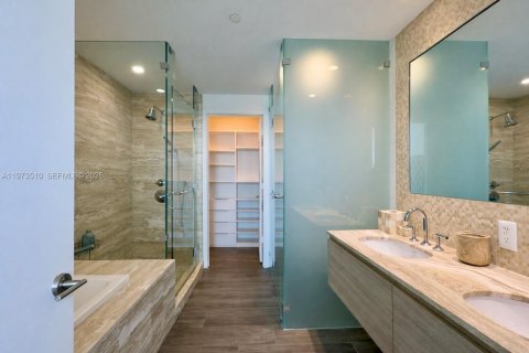 Купить кондоминиум в Майами, Флорида 2 спальни, 84.73м2, № 2036378 - фото 12