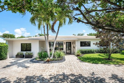 House in Delray Beach, Florida 3 bedrooms, 150.97 sq.m. № 2261626