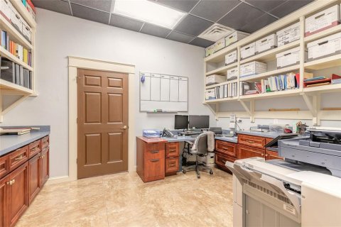 Propiedad comercial en venta en Daytona Beach, Florida, 654.4 m2 № 1667093 - foto 25