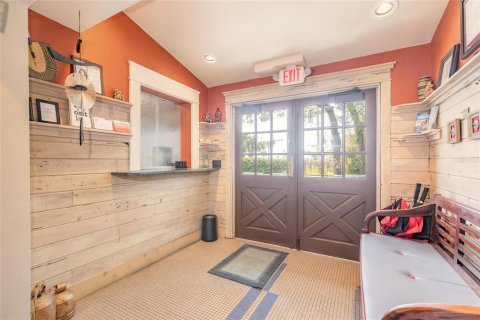 Propiedad comercial en venta en Daytona Beach, Florida, 654.4 m2 № 1667093 - foto 8