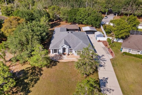 House in Deltona, Florida 4 bedrooms, 268.67 sq.m. № 2225581 - photo 3