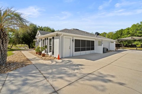 House in Deltona, Florida 4 bedrooms, 268.67 sq.m. № 2225581 - photo 6